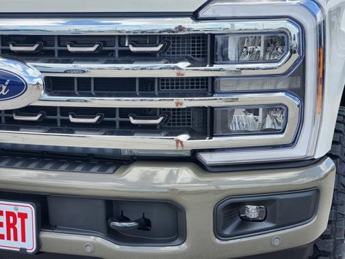 Star White Metallic Tri-Coat 2026 Ford F-250 King Ranch
