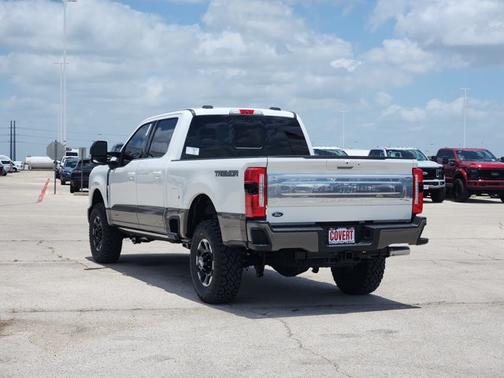 Star White Metallic Tri-Coat 2026 Ford F-250 King Ranch