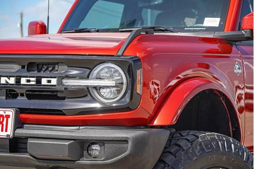 2023 Ford Bronco Outer Banks