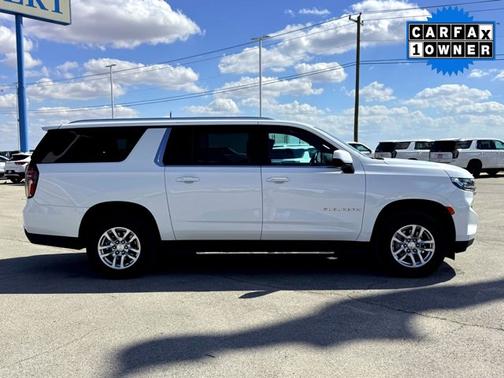 2024 Chevrolet Suburban LT