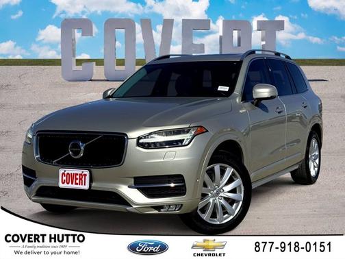 2016 Volvo XC90 T6 Momentum