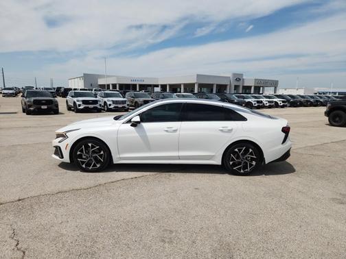 Snow White Pearl 2025 Kia K5 EX