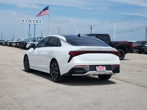 Snow White Pearl 2025 Kia K5 EX