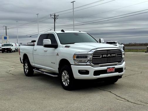 Bright White Clearcoat 2024 RAM 2500 Laramie