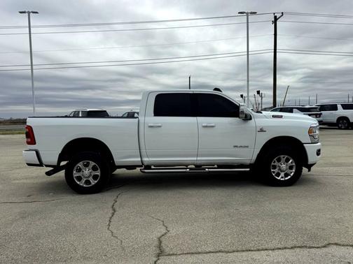 Bright White Clearcoat 2024 RAM 2500 Laramie