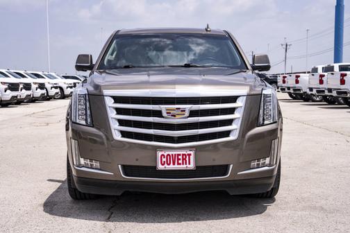 2016 Cadillac Escalade Luxury Collection