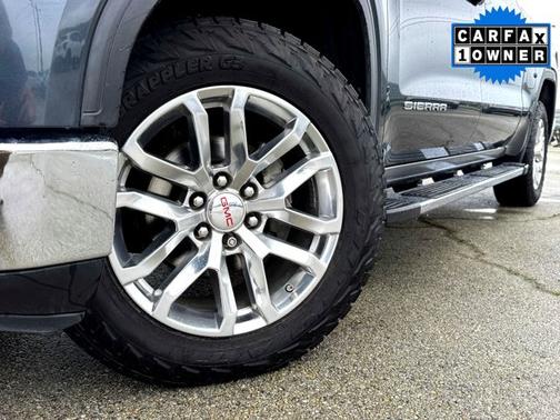 Dark Sky Metallic 2020 GMC Sierra 1500 SLT