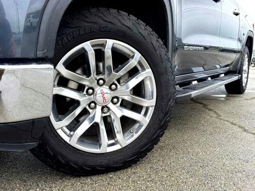 Dark Sky Metallic 2020 GMC Sierra 1500 SLT