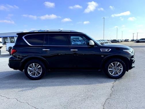 2018 INFINITI QX80 Base