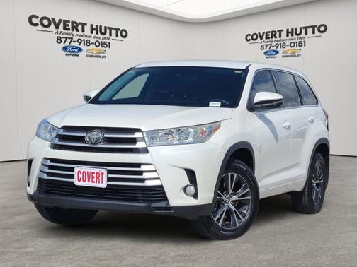 Black 2018 Toyota Highlander LE Plus