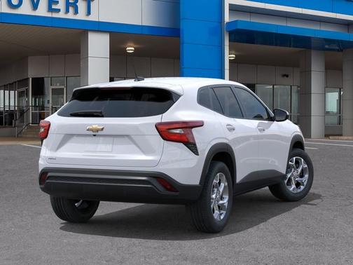 Summit White 2026 Chevrolet Trax LS