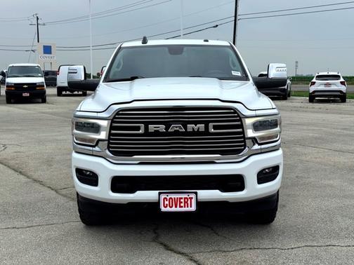 Bright White Clearcoat 2023 RAM 2500 Laramie