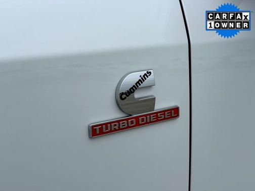 Bright White Clearcoat 2023 RAM 2500 Laramie