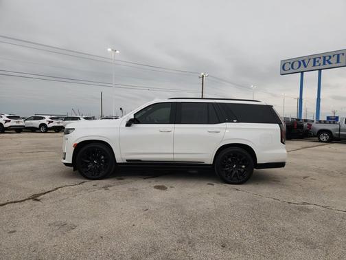 Crystal White Tricoat 2024 Cadillac Escalade 4WD Sport