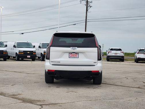 Crystal White Tricoat 2024 Cadillac Escalade 4WD Sport