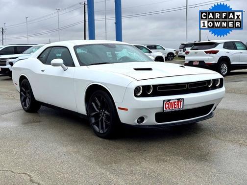 2022 Dodge Challenger SXT