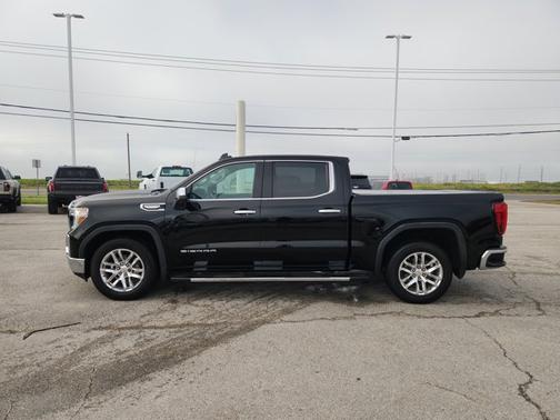 Onyx Black 2021 GMC Sierra 1500 SLT