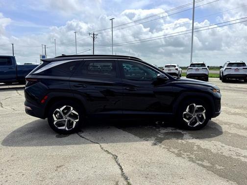 Phantom Black 2022 Hyundai TUCSON SEL