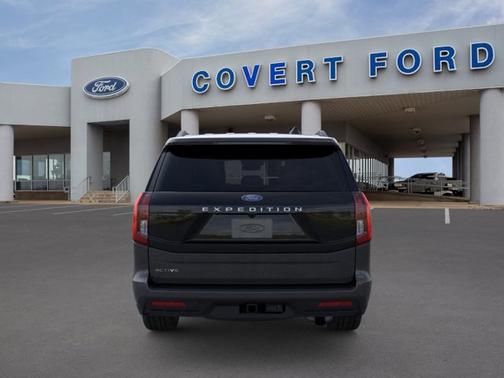 Dark Matter Gray Metallic 2026 Ford Expedition Active