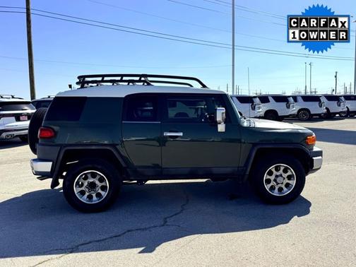 2012 Toyota FJ Cruiser 