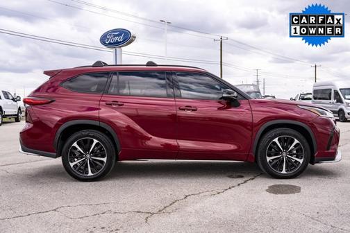 2021 Toyota Highlander XSE