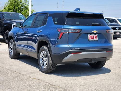Lakeshore Blue Metallic 2027 Chevrolet Equinox FWD LT