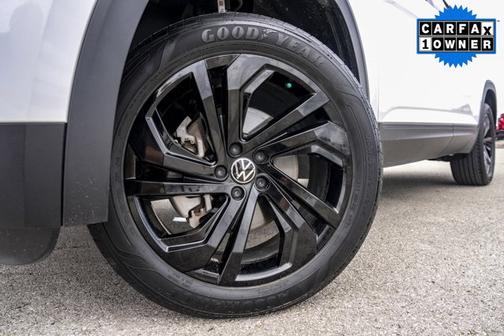 2023 Volkswagen Atlas 2.0T SE w/Technology