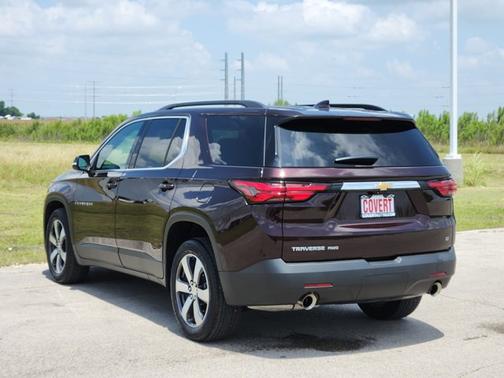 Black Cherry Metallic 2023 Chevrolet Traverse LT Leather