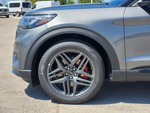 Carbonized Gray Metallic 2026 Ford Explorer ST