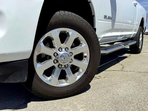 Bright White Clearcoat 2023 RAM 2500 Laramie