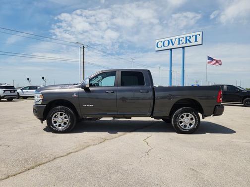 Granite Crystal Metallic Clearcoat 2024 RAM 2500 Laramie