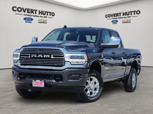 Granite Crystal Metallic Clearcoat 2024 RAM 2500 Laramie