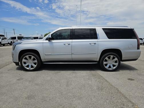 Radiant Silver Metallic 2020 Cadillac Escalade ESV Luxury