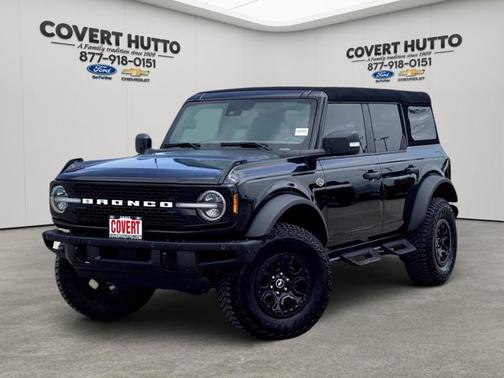 Black 2024 Ford Bronco Wildtrak