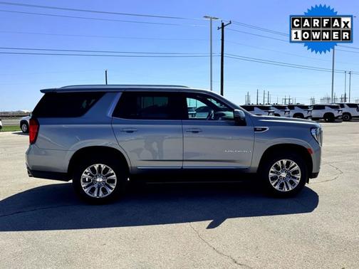 Sterling Metallic 2024 GMC Yukon Denali