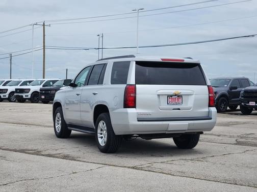 Silver Ice Metallic 2018 Chevrolet Tahoe LT