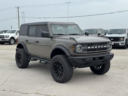 Marsh Gray 2026 Ford Bronco Base