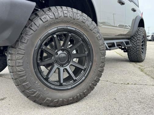 Marsh Gray 2026 Ford Bronco Base
