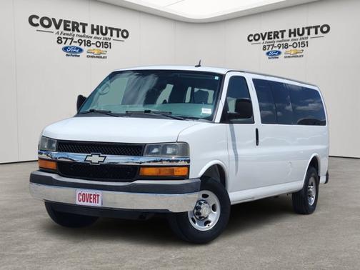 Summit White 2013 Chevrolet Express 3500 LT
