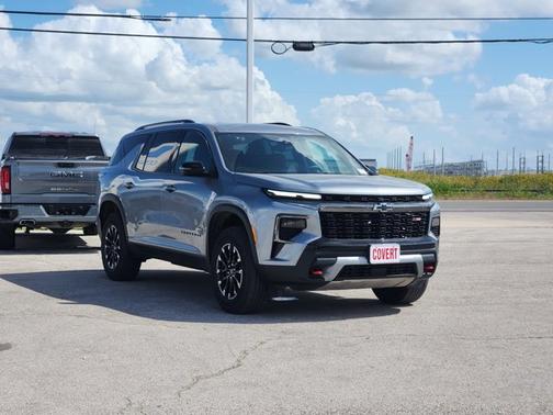 Sterling Gray Metallic 2025 Chevrolet Traverse AWD Z71