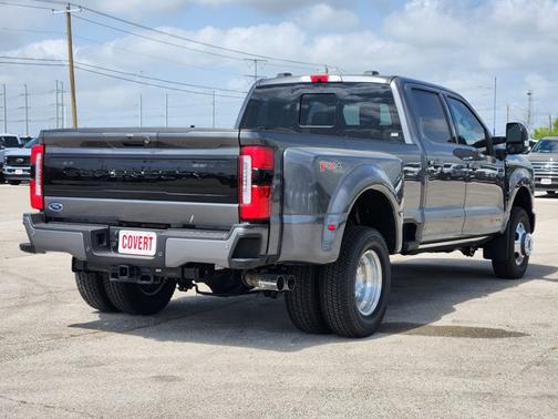 Carbonized Gray Metallic 2026 Ford F-350 Platinum