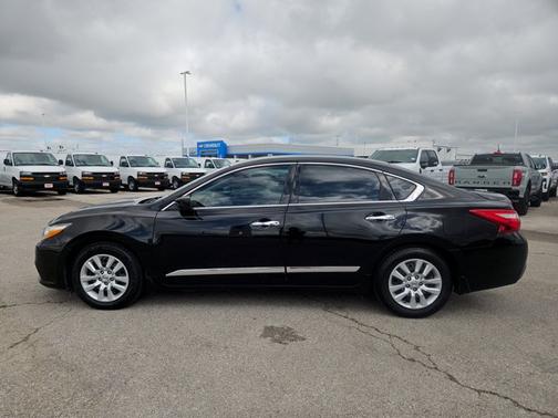 Super Black 2017 Nissan Altima 2.5 S