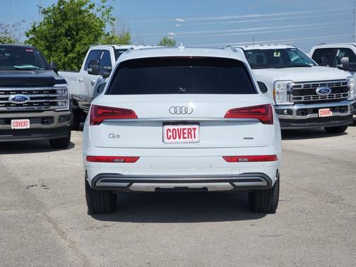 White 2021 Audi Q5 Premium Plus