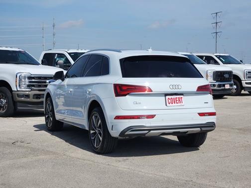 White 2021 Audi Q5 Premium Plus