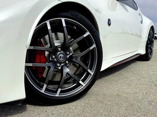 2017 Nissan 370Z NISMO Tech