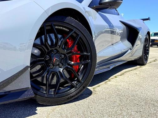 2025 Chevrolet Corvette 1LZ