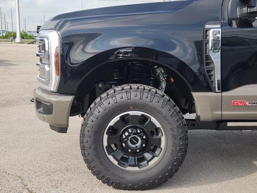 Agate Black Metallic 2026 Ford F-250 King Ranch