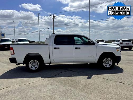 Bright White Clearcoat 2022 RAM 1500 Tradesman