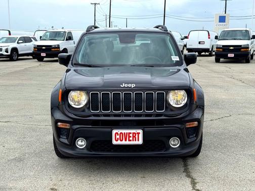 Black Clearcoat 2020 Jeep Renegade Latitude