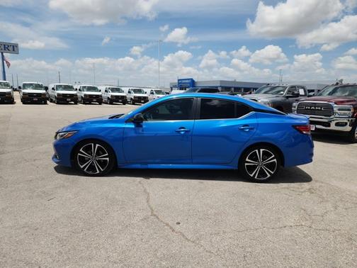 Electric Blue Metallic 2020 Nissan Sentra SR